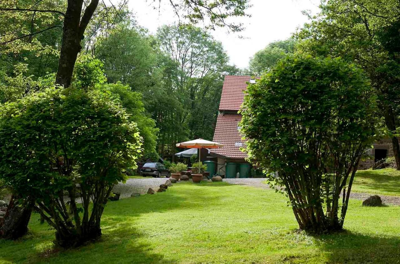 Pas De Deux Acomodação com café da manhã Sainte-Marie-en-Chanois Exterior foto